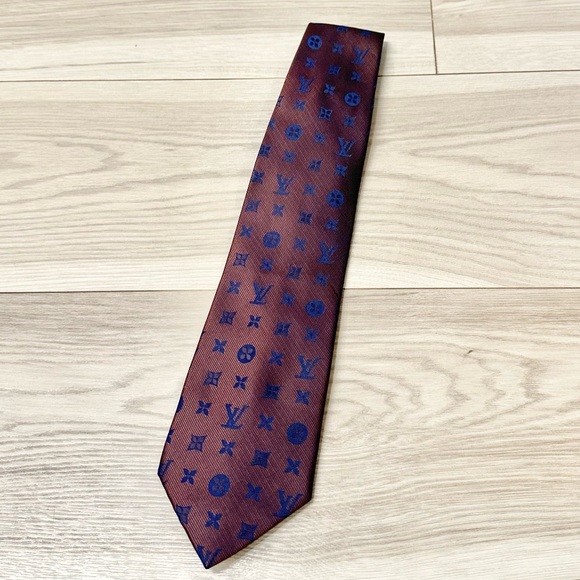 Louis Vuitton Men’s Vintage Silk Tie - Picture 2 of 4